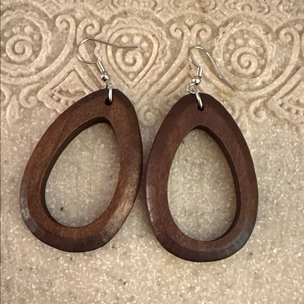 New Women’s Wooden Teardrop Earrings 2.5” long 1.25” wide